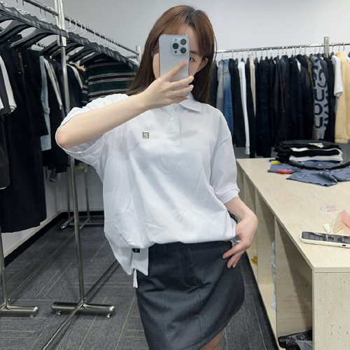 펜디 남여공용 반팔 FD2460400