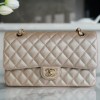  샤넬 점보백 미듐 A1112 캐비어 샴페인