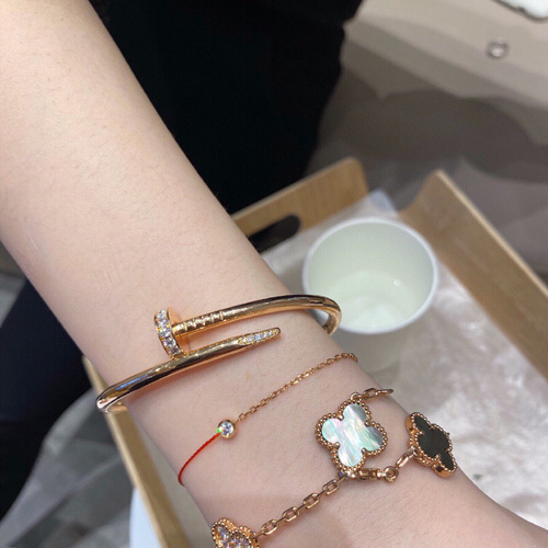 까르띠에 VK골드 못팔찌 CA92550 다이아