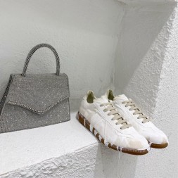 마르지엘라 독일군 스니커즈 190231 베이지 페인팅