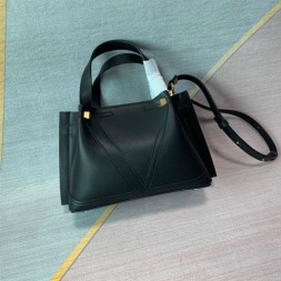 발렌티노 브이로고 이스케이프 쇼퍼백 미듐 V41120 블랙