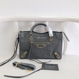 발렌시아가 클래식 라지 시티백 390A12 악어무늬 그레이