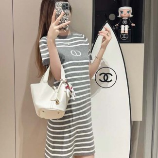 디올 여성용 원피스  D84357