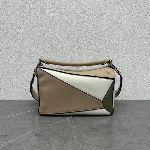 로에베 퍼즐백 미듐 11023-9