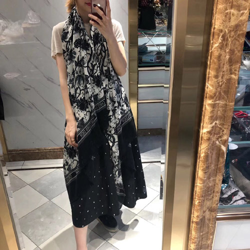 디올 신상 스카프 D1073-2