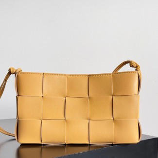 보테가 카세트백 V1003-1