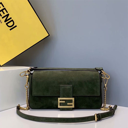 펜디 미듐 스웨이드 바게트백 8BR600 그린