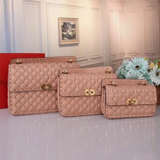 발렌티노 락스터드 스파이크 체인 백 QW1B0123 누드핑크