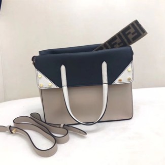 펜디 레귤러 미듐 플립 8BT302A6 그레이