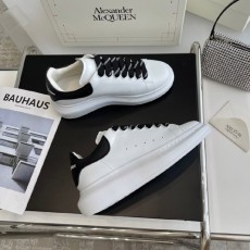 알렉산더 맥퀸  남여공용 스니커즈  586434-7