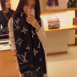 루이비통 신상 스카프 MP2285