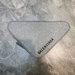 발렌시아가 글리터 트라이앵글 파우치 M 4769760 실버