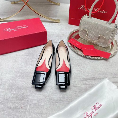 로저비비에 신상 로퍼 RV5512 블랙