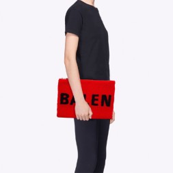 발렌시아가 신상 클러치백 365B45 양모 레드