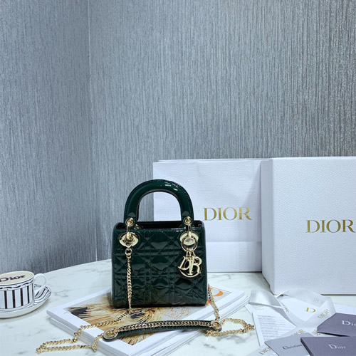 디올  미니 레이디백 M0505 에나멜 그린 금장