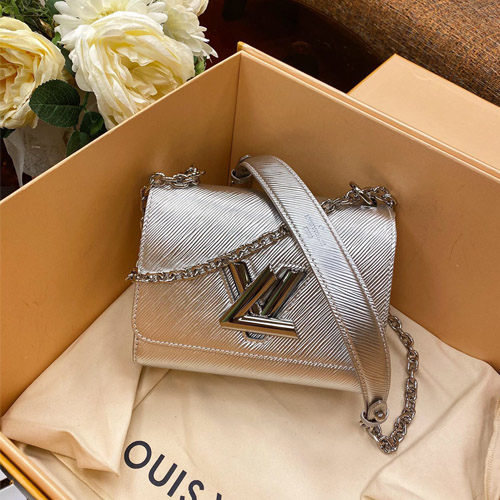 루이비통  트위스트 PM M50332 실버 은장