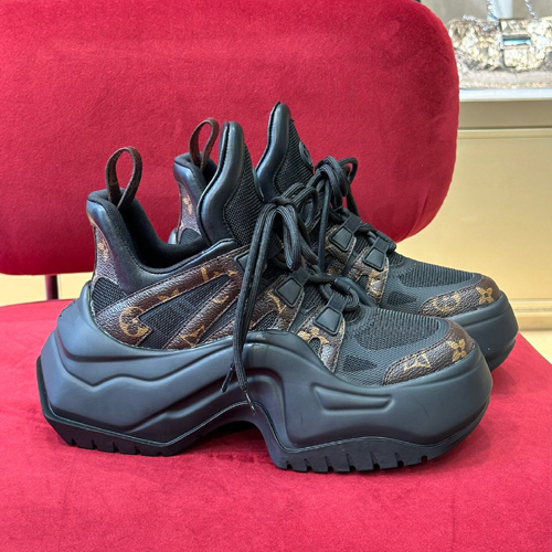 루이비통 여성용 운동화  M0489-3