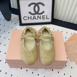 미우미우 여성용 플랫 57283-4