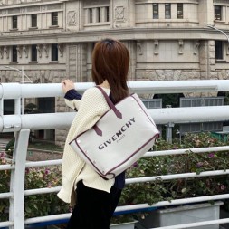 지방시 본드 캔버스 토트백 40902