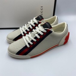 구찌 남성용 신상 스니커즈 620293