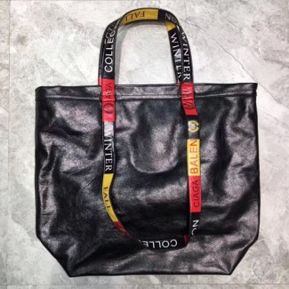 발렌시아가 신상 숄더 토트백 922925 미듐 블랙