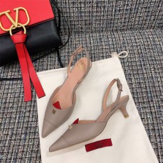 발렌티노 신상 펌프스 2S0S17-1