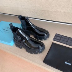 프라다 모노라이트 페이턴트 가죽 부티 F0709 에나멜 블랙