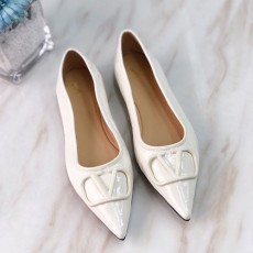발렌티노 신상  펌프스 2S0S10-1 화이트