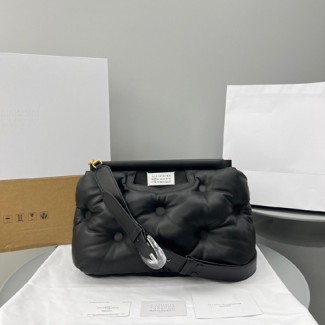 마르지엘라 글램 슬램 미듐 숄더백 MM3355 블랙 금장