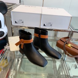 로에베 여성용 앵글부츠 LW29809 블랙