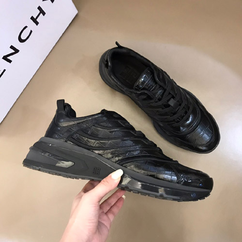 지방시 남성용 스니커즈 GV390697-4