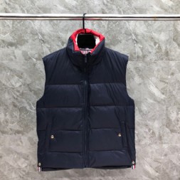 톰브라운 남여공용 패딩조끼 TB8832 네이비