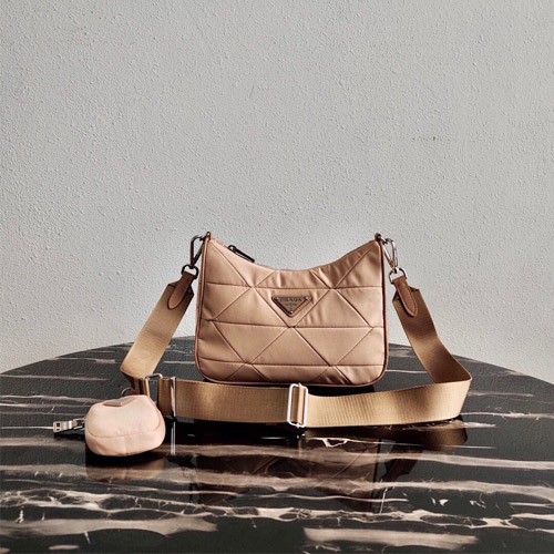 프라다 포코노 퀼팅 패치 숄더백 1BC151 누드