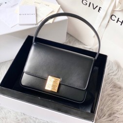 지방시 4G 미듐 숄더백 BB2015 블랙