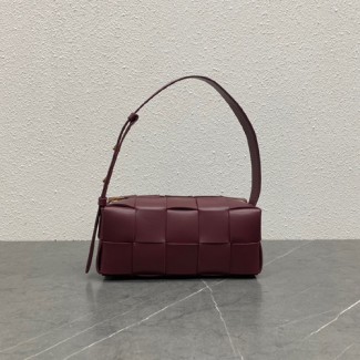 보테가 스몰 브릭 카세트백 729166-6