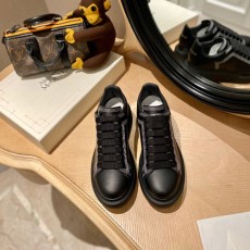 알렉산더 맥퀸  남여공용 스니커즈 586424-7