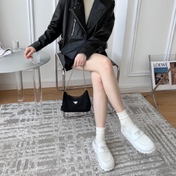 프라다 여성용 뮬 F0845 화이트