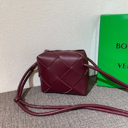 보테가 미니 카세트 카메라 백 701915-4