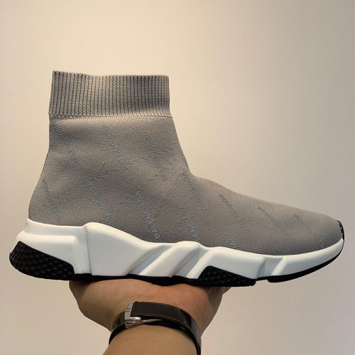 발렌시아가 신상 남여공용 스피드러너 565839