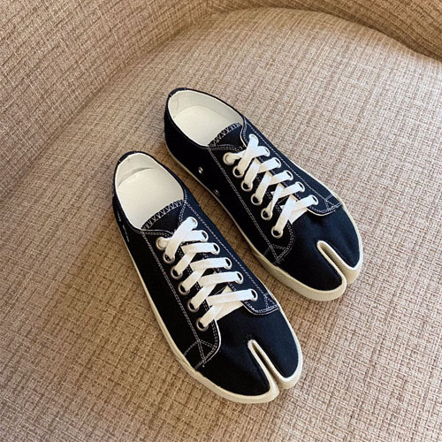 마르지엘라 여성용 타비 스니커즈 WS0252 블랙