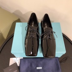 프라다 신상 로퍼 F0784 블랙