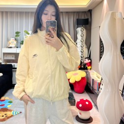 발렌시아가 여성용 바람막이 528821-1