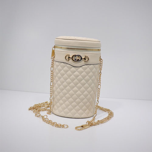 구찌 퀼트 가죽 벨트 백 572298 화이트