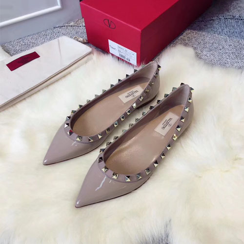 발렌티노 락스터드 샌들 NW50038 에나멜 누드핑크