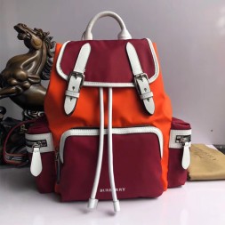 버버리 미디엄 컬러 블록 나일론 백팩 40765121 레드