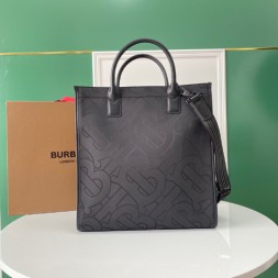 버버리 리사이클 폴리에스테르 자카드 토트 80436911 블랙