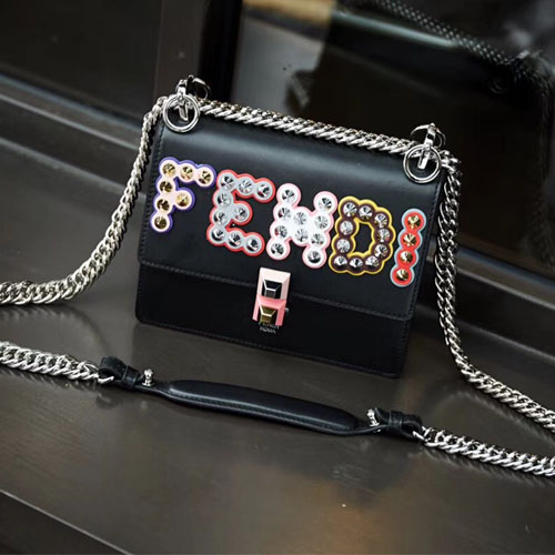 펜디 18S/S 스몰 칸 아이 미니백 8M0384 블랙