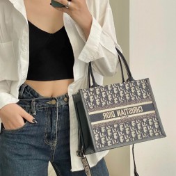 디올 북 토트백 스몰 M1325