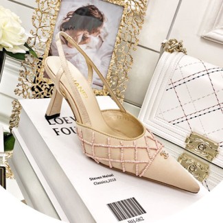 샤넬 여성용 신상 펌프스 G34252