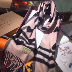 버버리 신상 스카프 BB3604